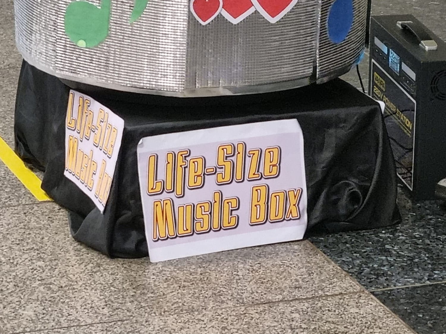 FattKew The OneBoyBand - HarbourFront MRT station - 30 Mar 2025