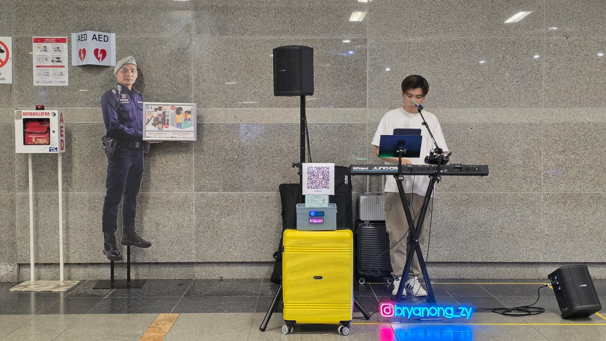 Bryan Ong - HarbourFront MRT station - 13 Apr 2025