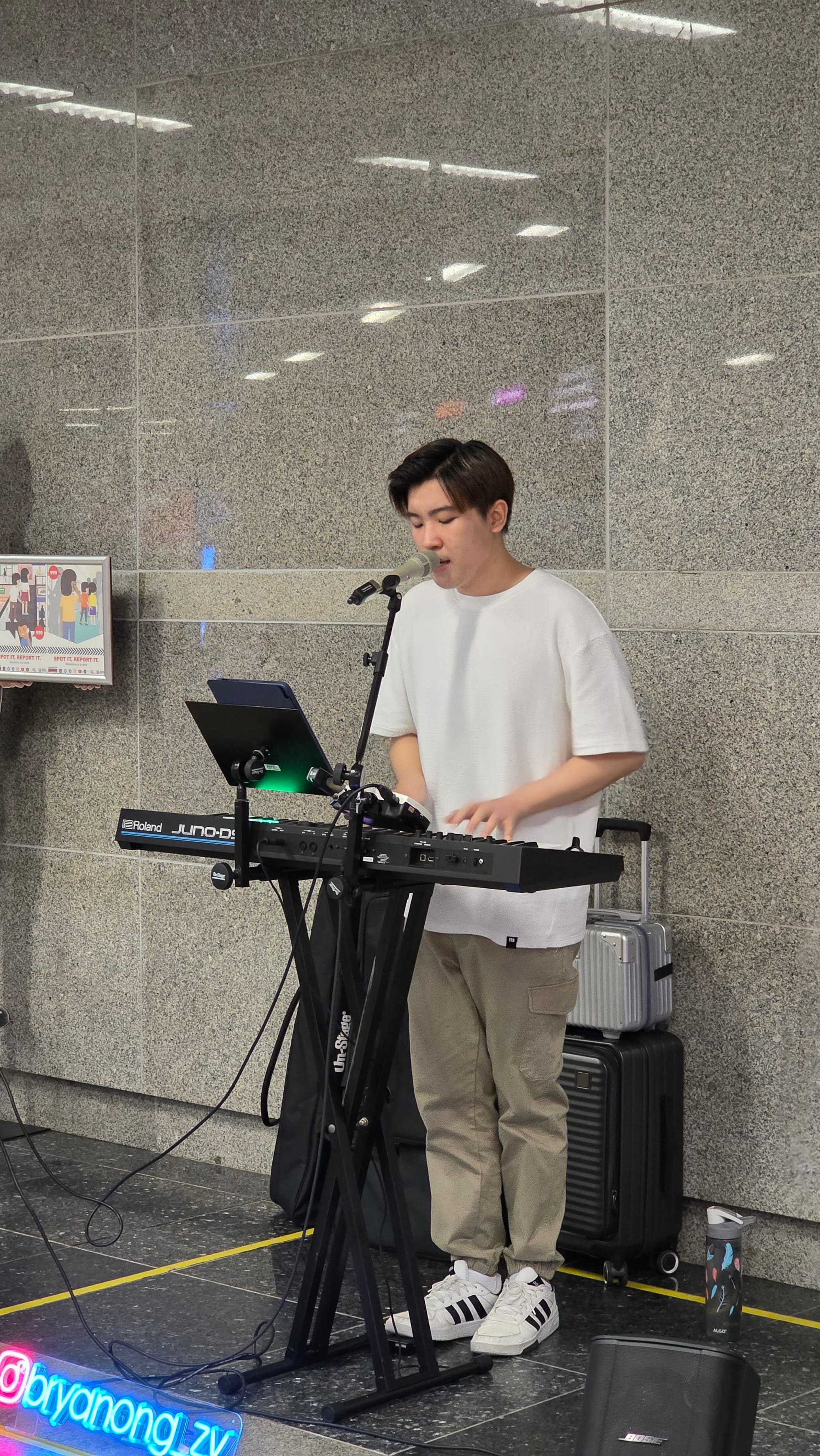 Bryan Ong - HarbourFront MRT station - 13 Apr 2025